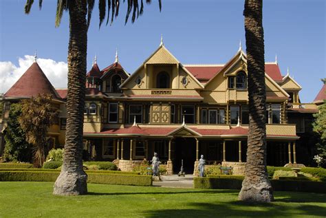 Winchester Mystery House 